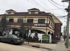 Emergency dental office near Elmont